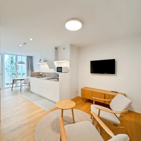 Apartahotel Housingcoruña Rua Do Anxo 3*