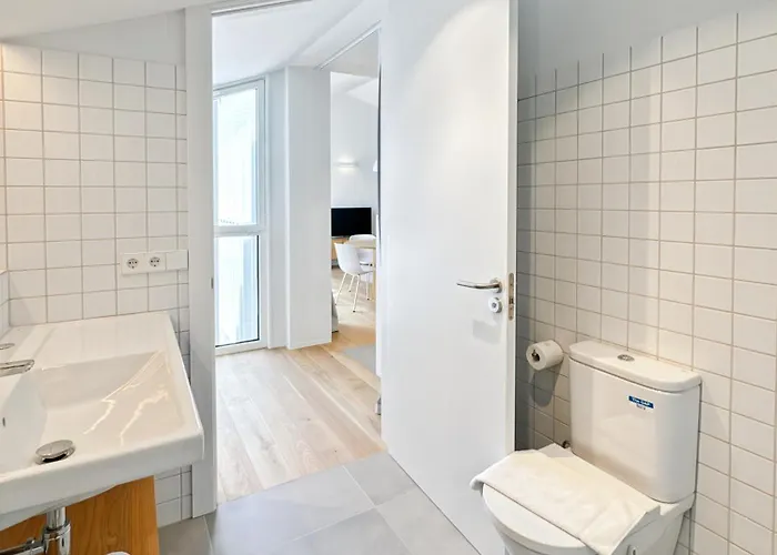 Aparthotel Housingcoruna Rua Do Anxo