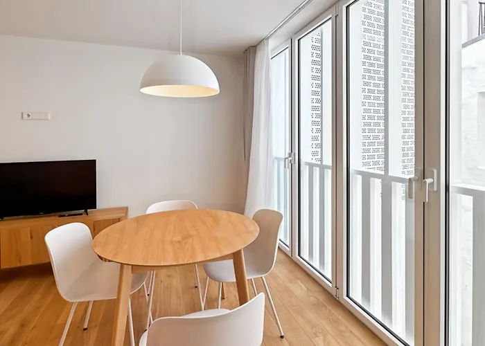 Housingcoruna Rua Do Anxo Aparthotel A Coruna