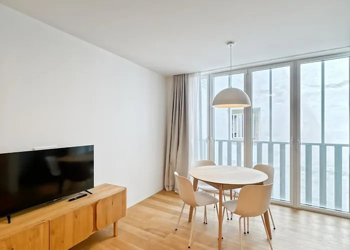 Housingcoruna Rua Do Anxo 3*