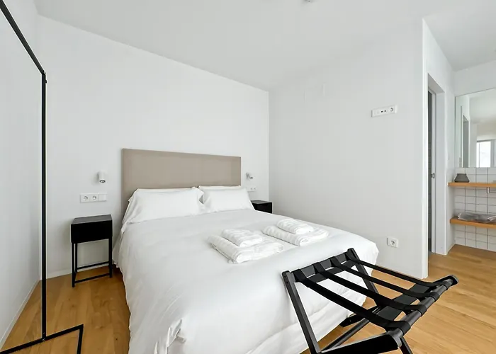 Aparthotel Housingcoruna Rua Do Anxo