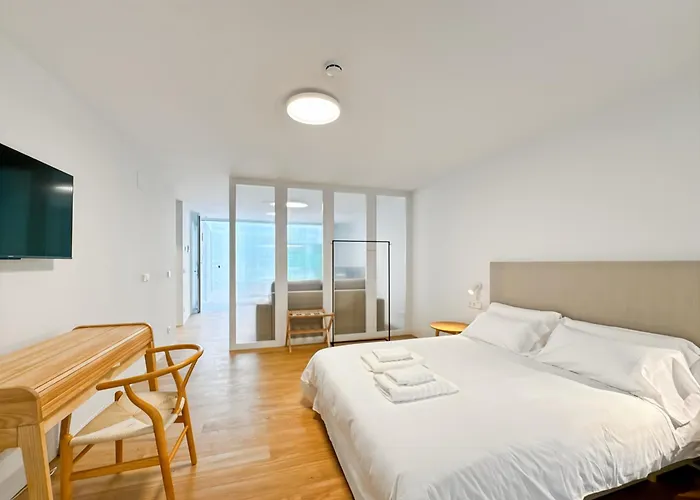 Housingcoruna Rua Do Anxo Aparthotel