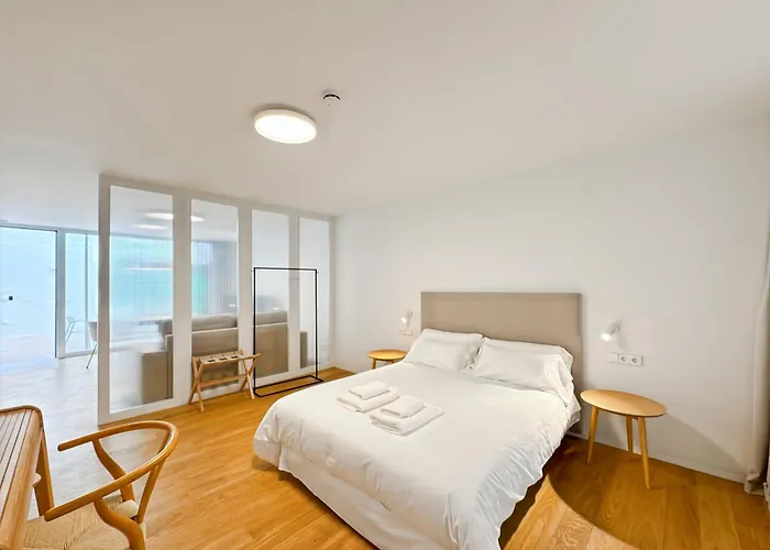 Aparthotel Housingcoruna Rua Do Anxo A Coruna