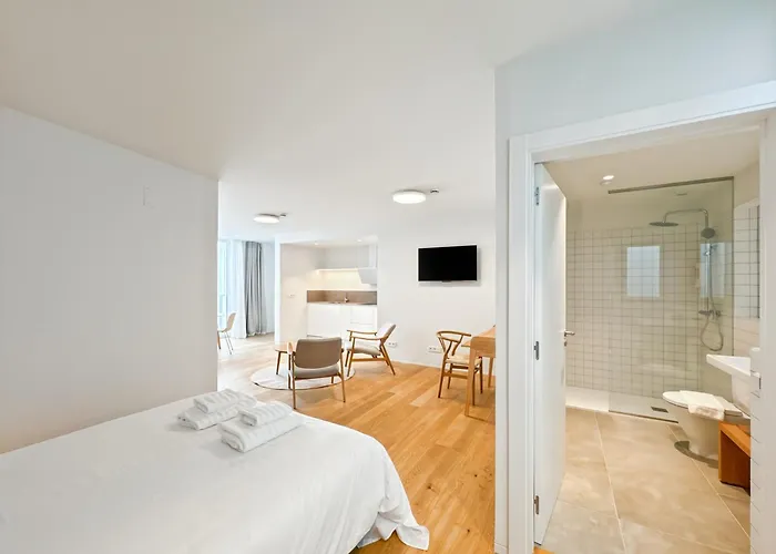 Aparthotel Housingcoruna Rua Do Anxo A Coruna