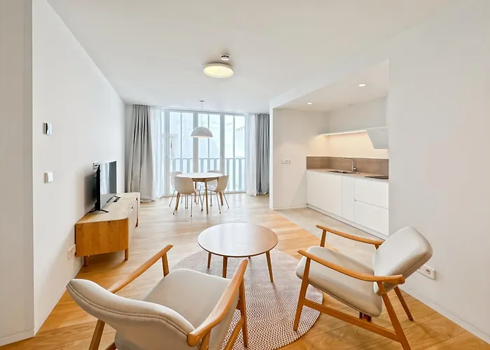 Aparthotel Housingcoruna Rua Do Anxo 3*