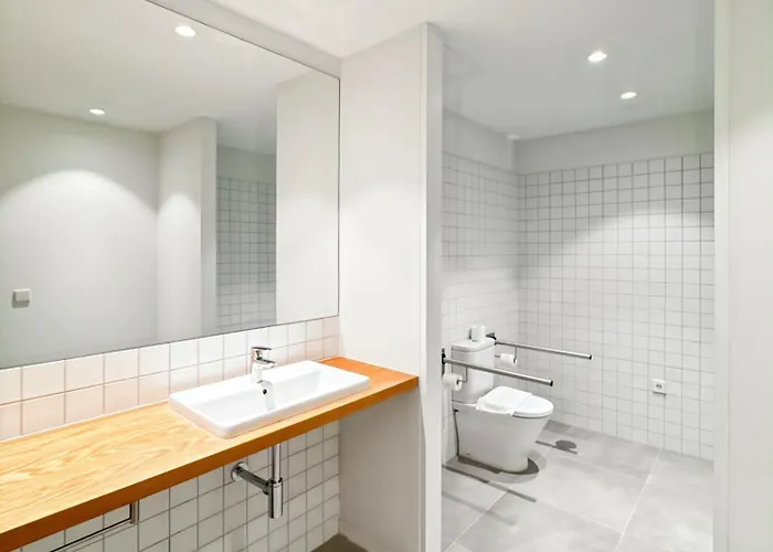 Aparthotel Housingcoruna Rua Do Anxo