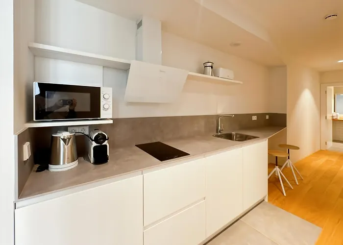 Aparthotel Housingcoruna Rua Do Anxo